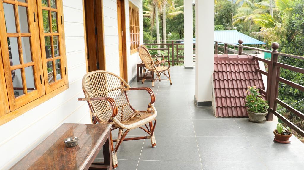 Periyar Woods Bed and Breakfast Thekkady Δωμάτιο φωτογραφία
